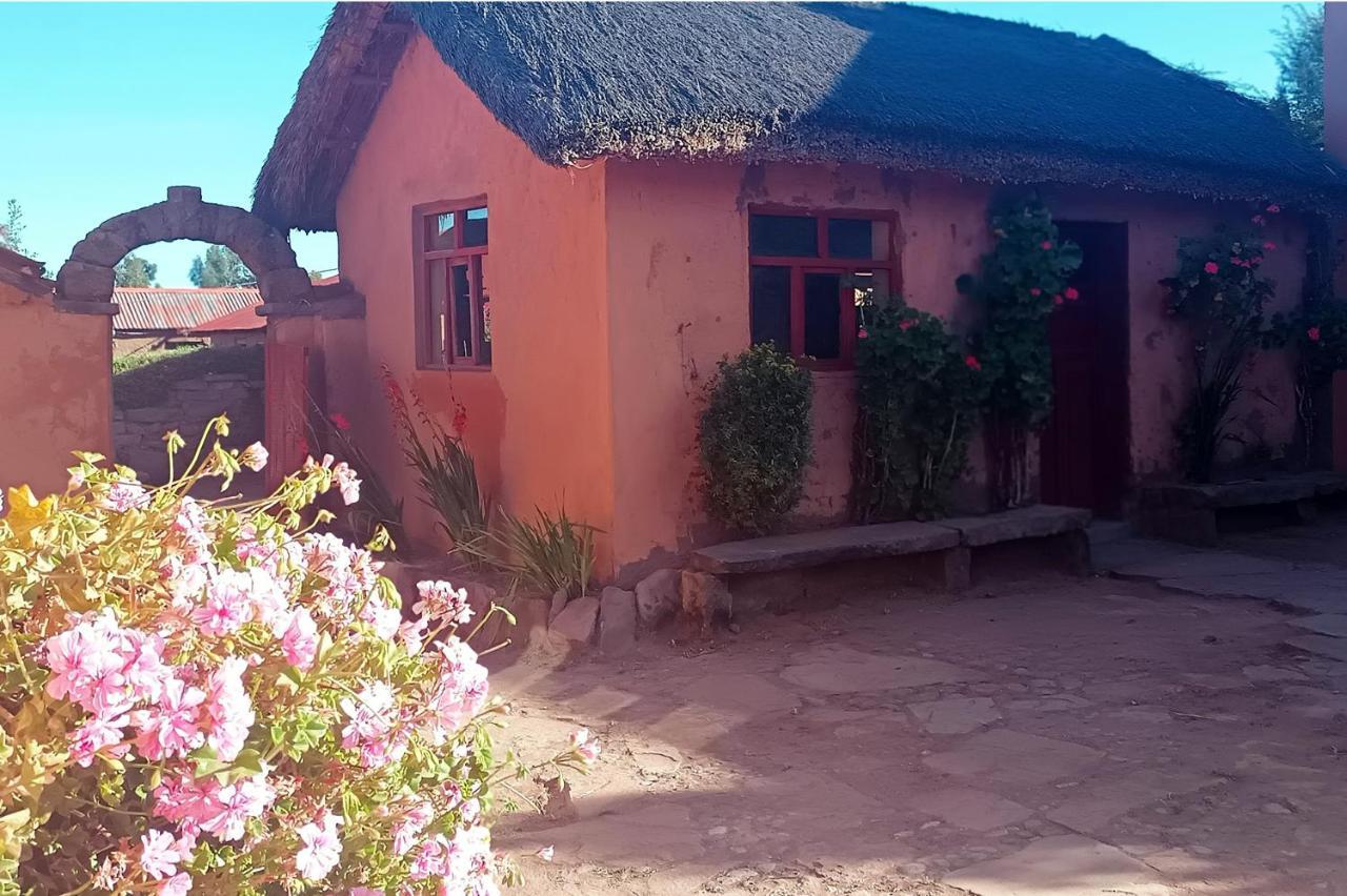Hospedaje Rural La Florida en Llachon, Titicaca Puno Exterior foto