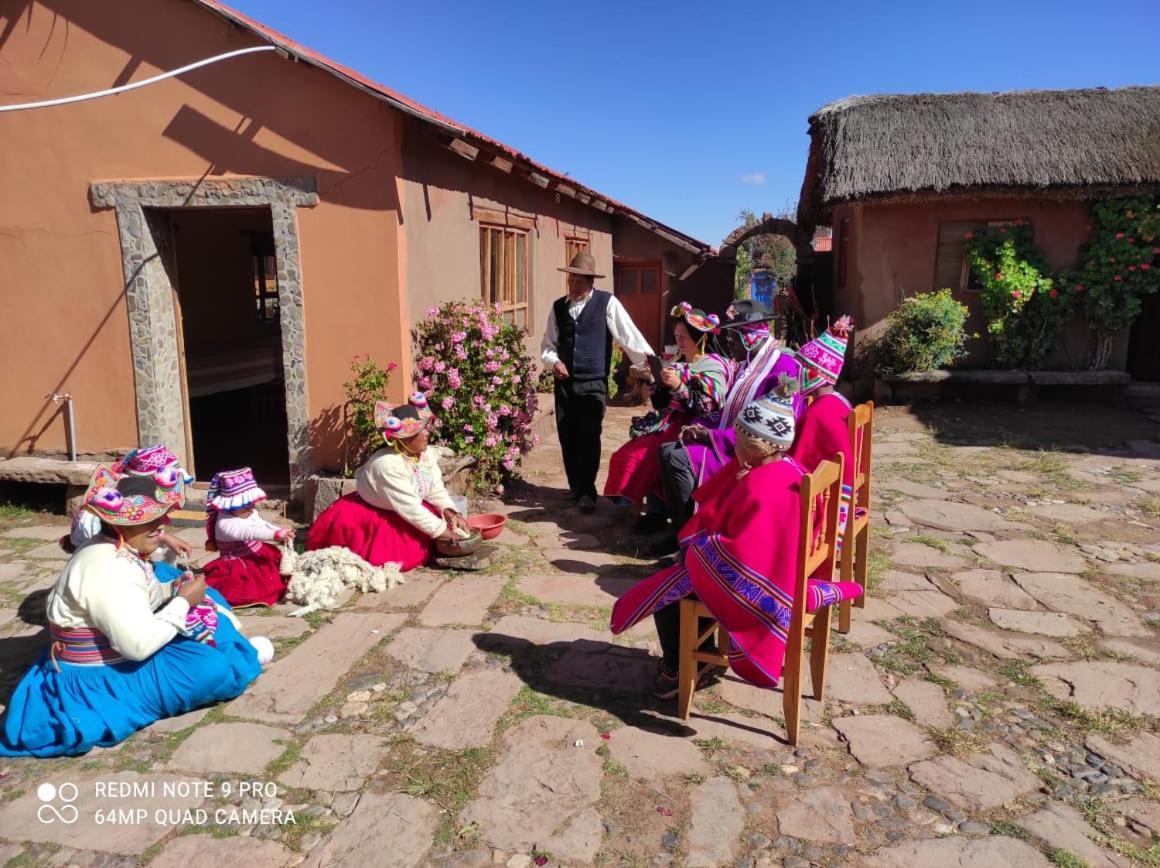 Hospedaje Rural La Florida en Llachon, Titicaca Puno Exterior foto